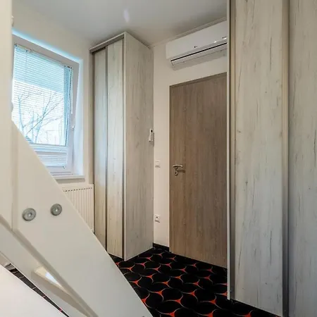 Echo Wellness Apartman Apartment