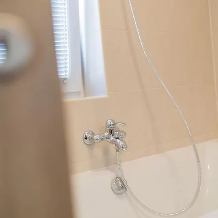 Echo Wellness Apartman Apartment